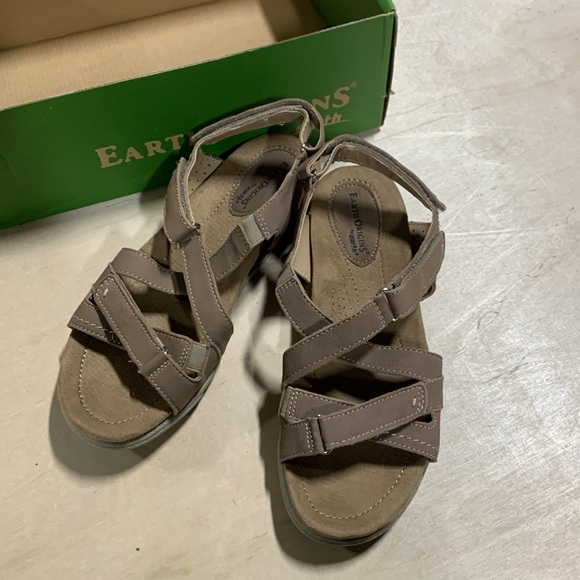 Earth Origins Nubuck Adj. Multi-strap Sandals 3174 - Picture 4 of 5